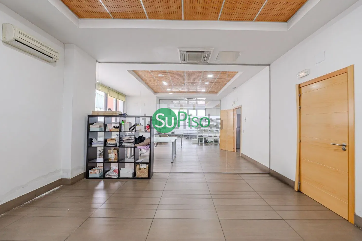 Venta de local comercial en Griñón