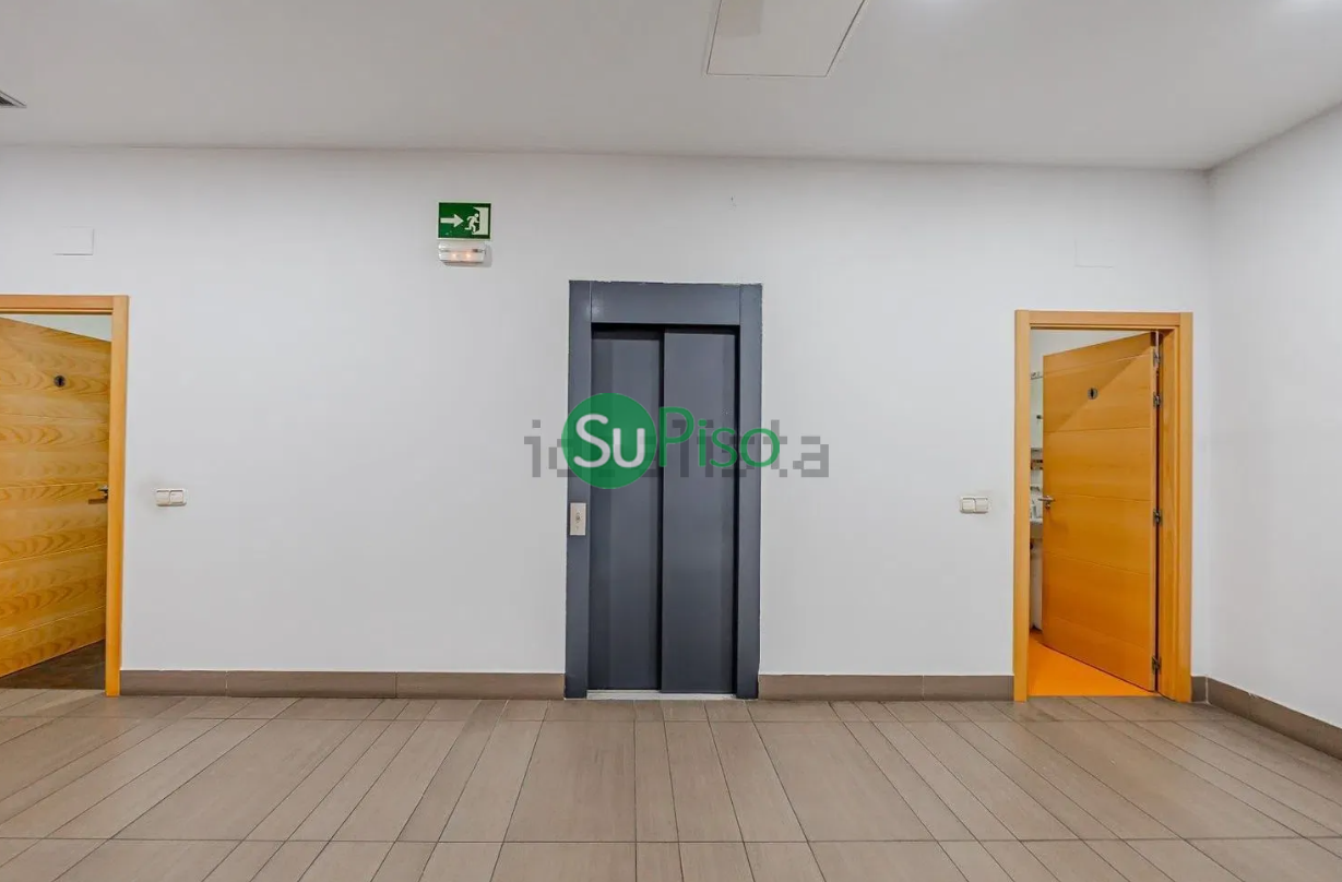 Venta de local comercial en Griñón