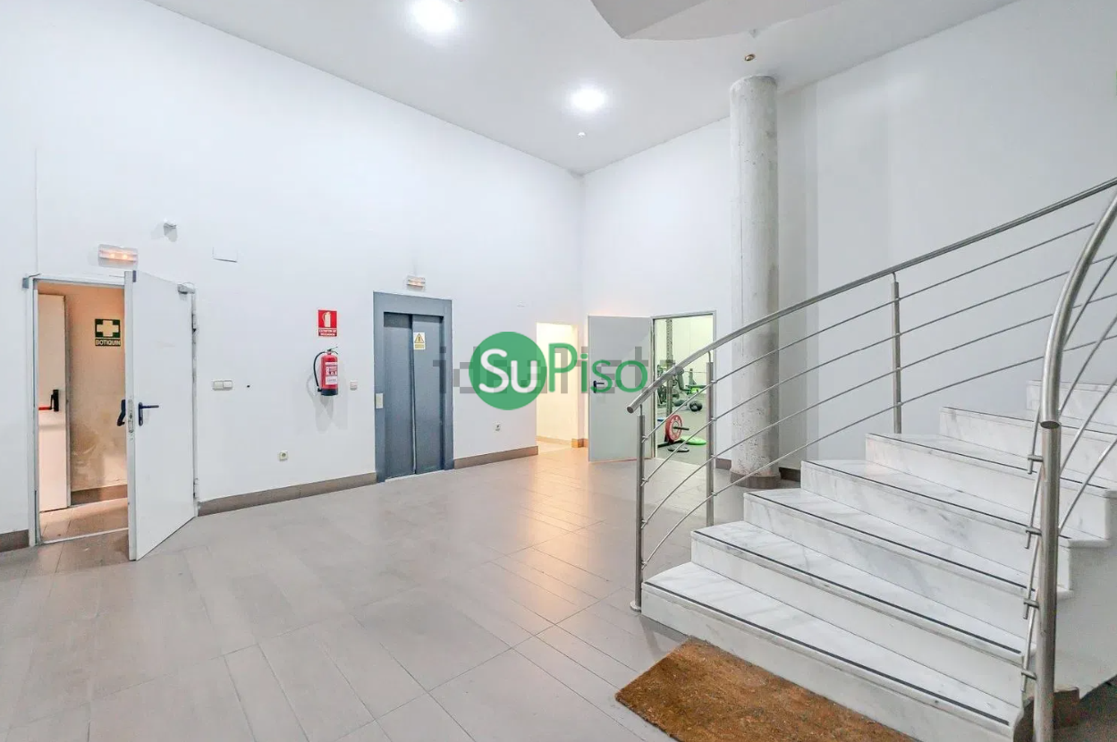 Venta de local comercial en Griñón