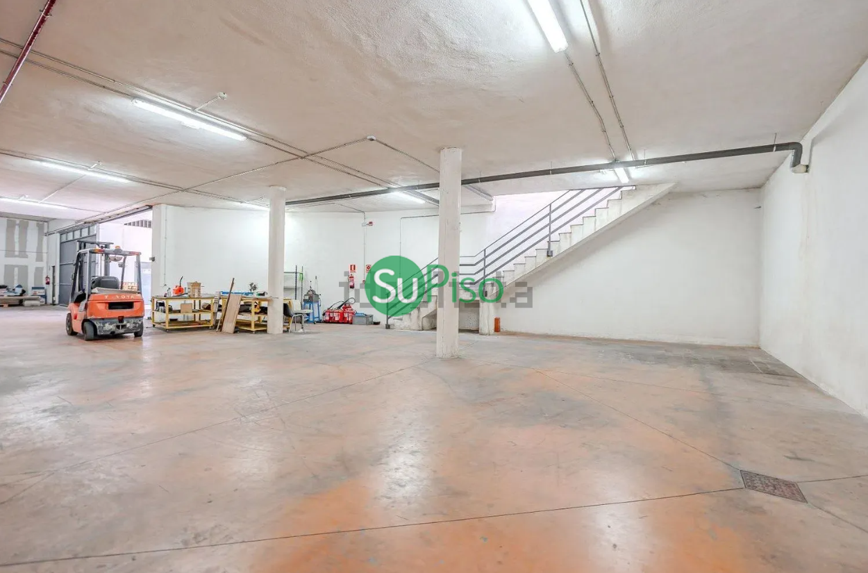 Venta de local comercial en Griñón