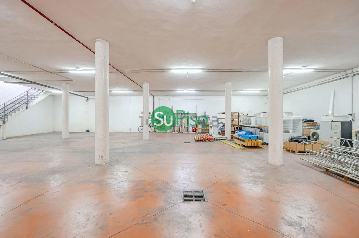 Venta de local comercial en Griñón
