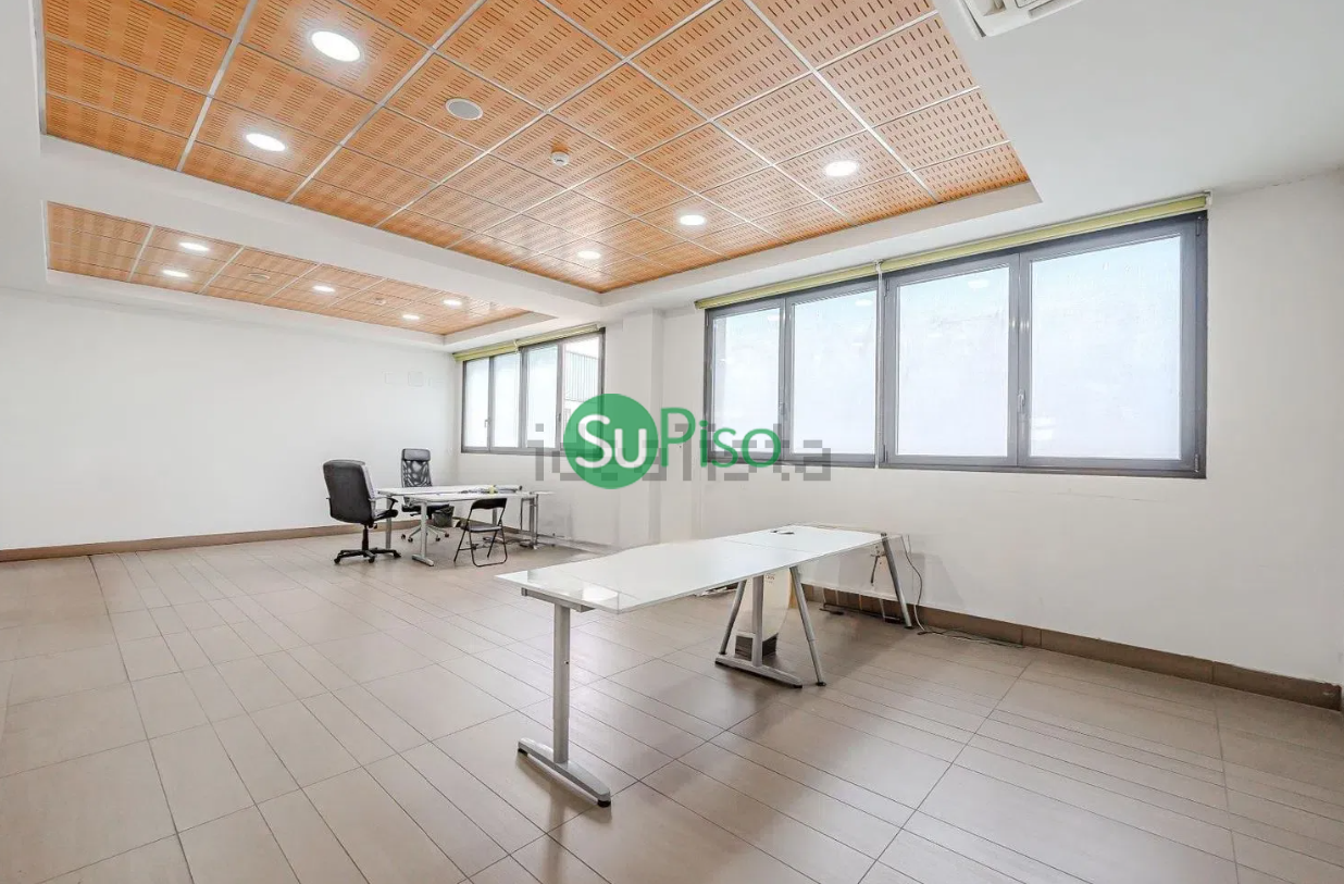 Venta de local comercial en Griñón