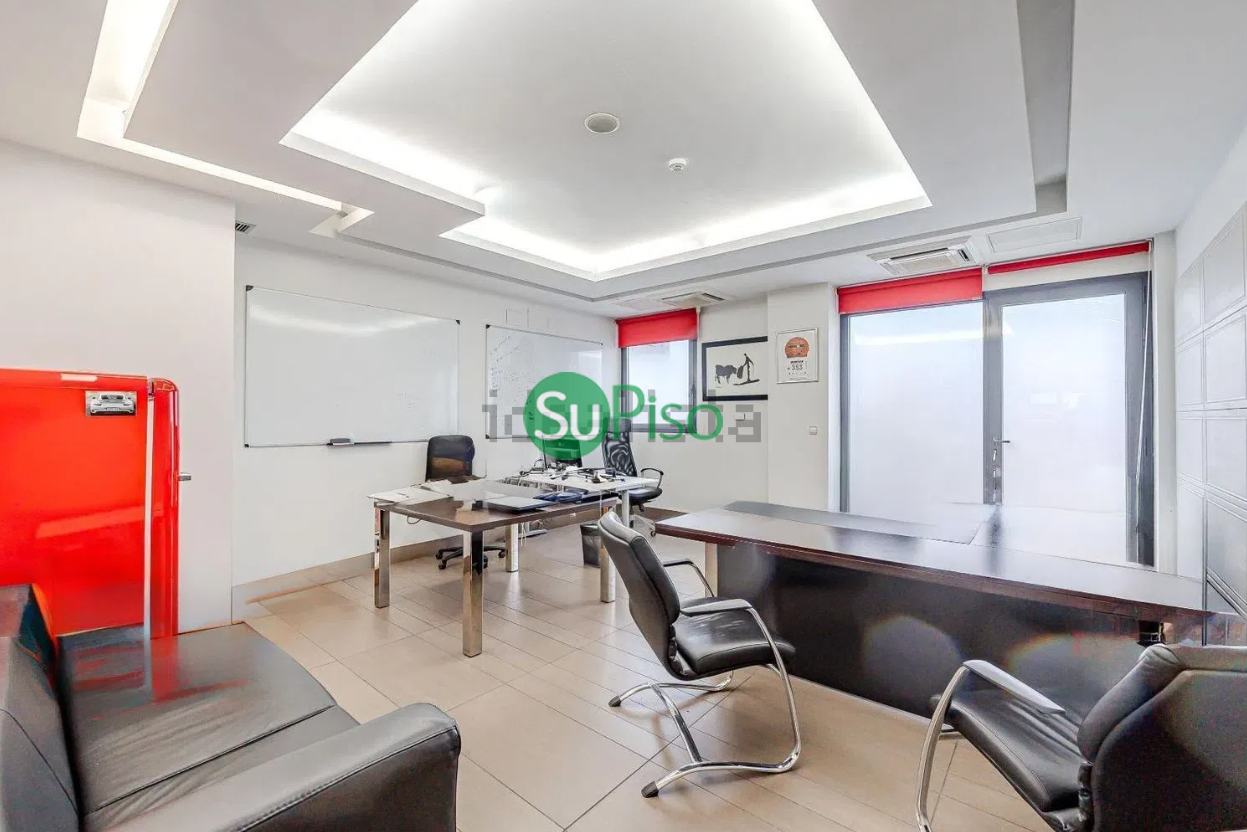 Venta de local comercial en Griñón