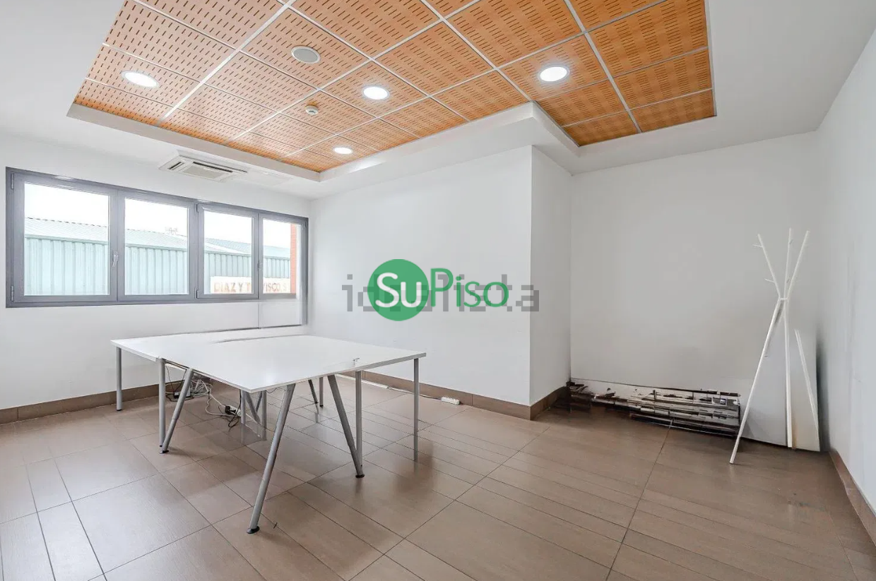 Venta de local comercial en Griñón
