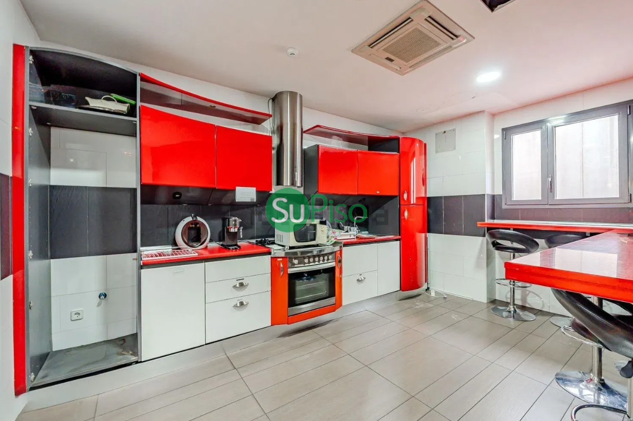 Venta de local comercial en Griñón