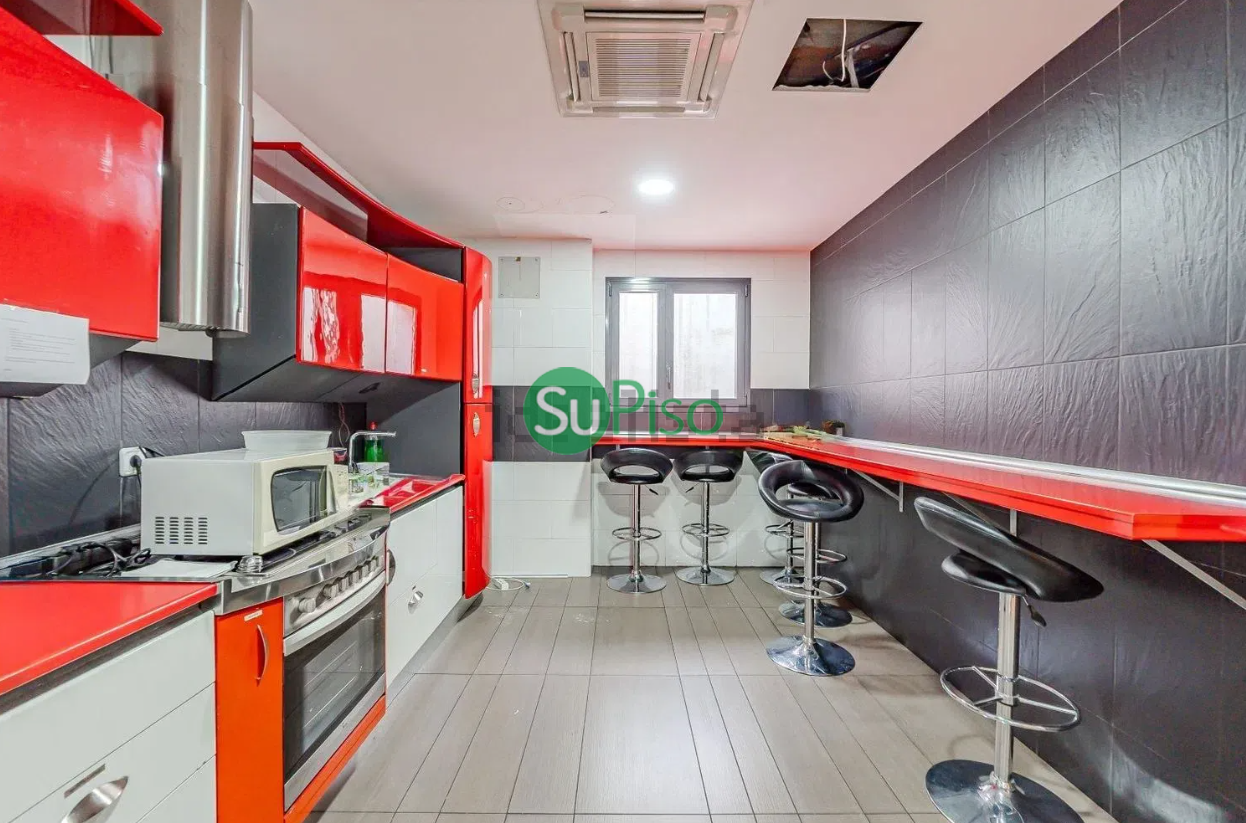Venta de local comercial en Griñón