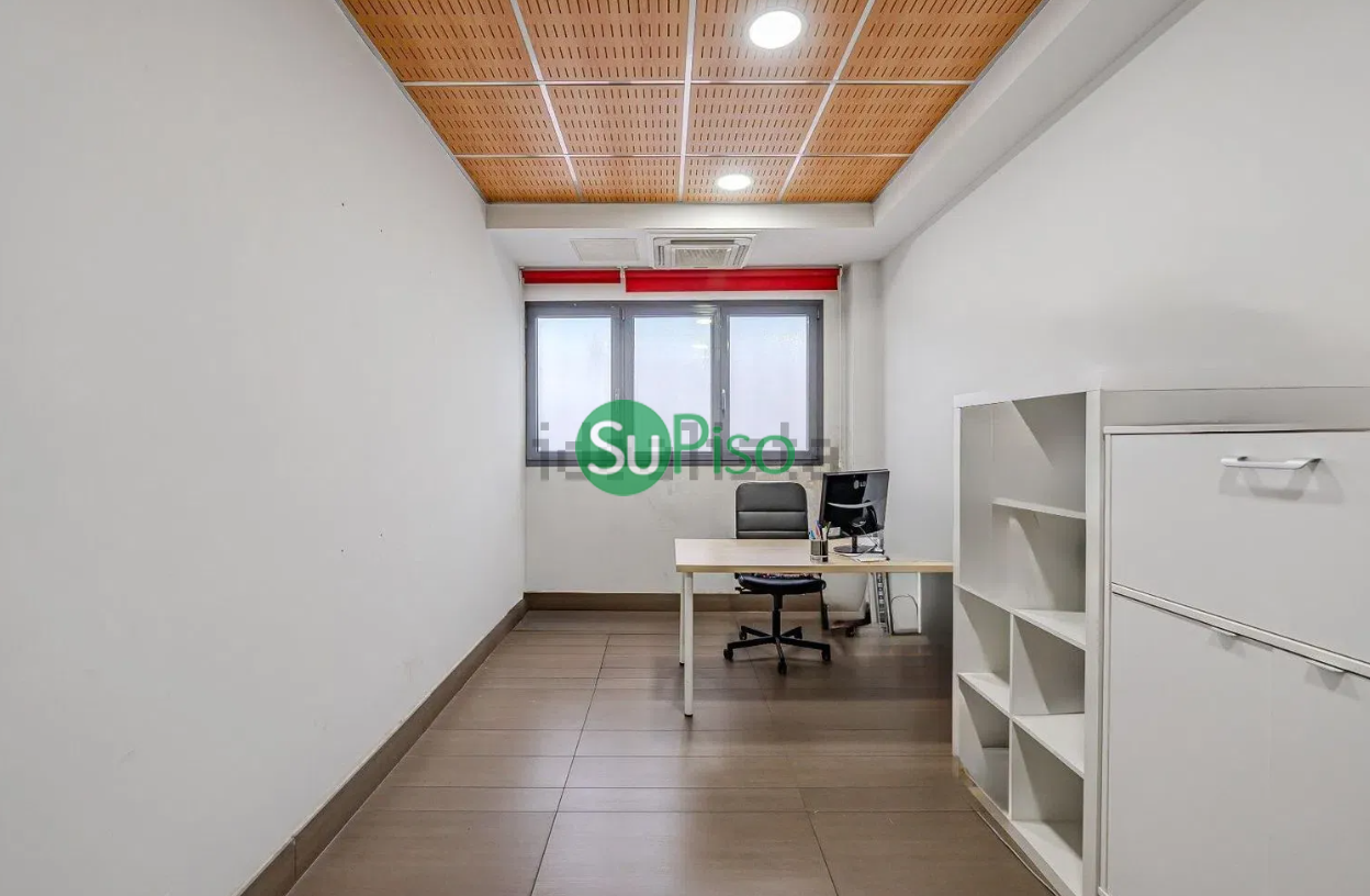 Venta de local comercial en Griñón