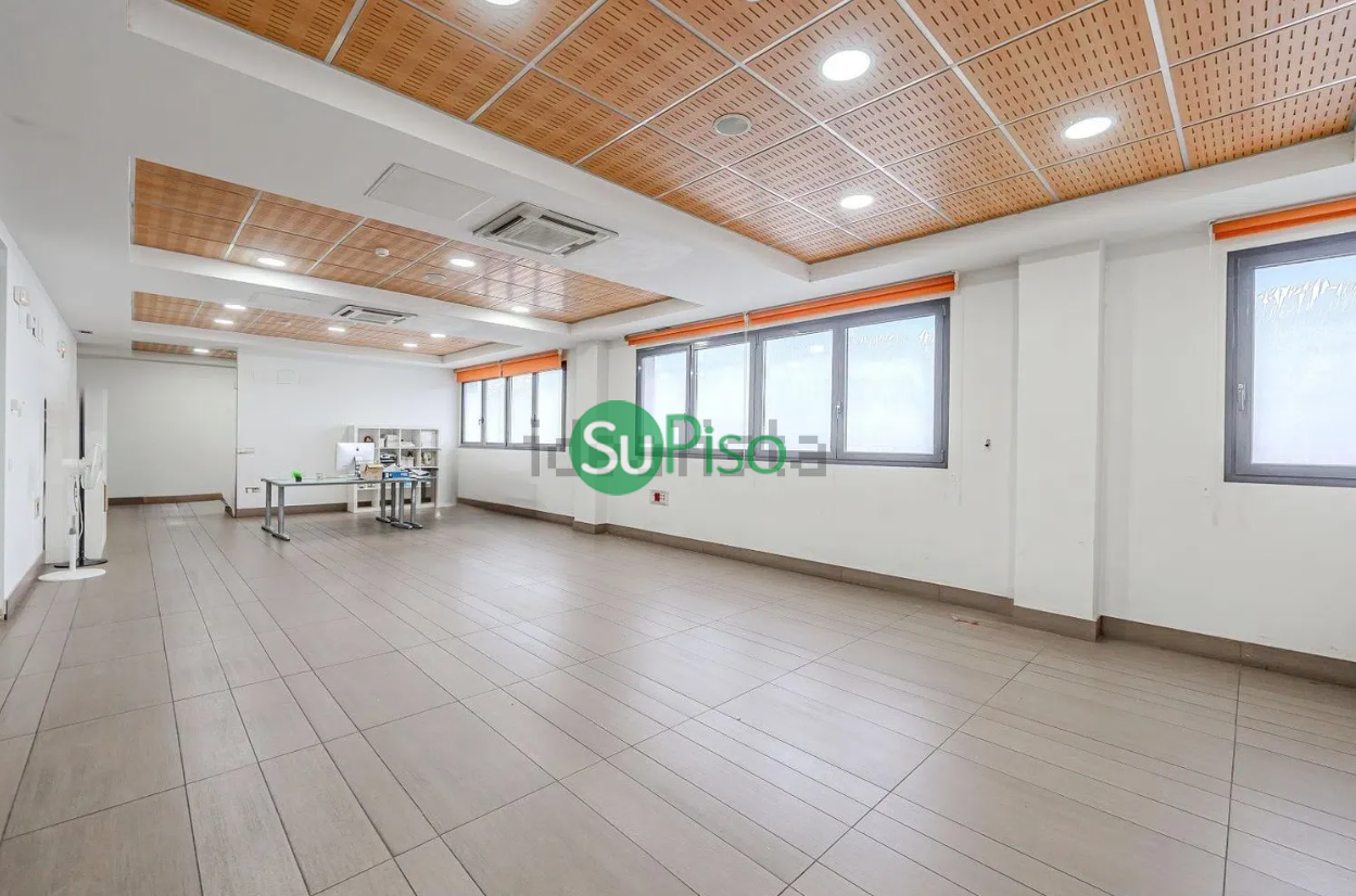 Venta de local comercial en Griñón