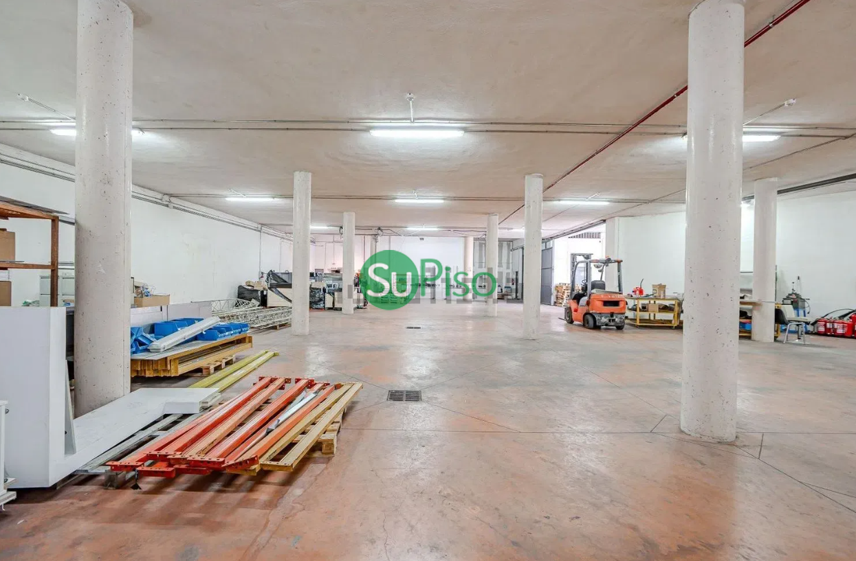 Venta de local comercial en Griñón