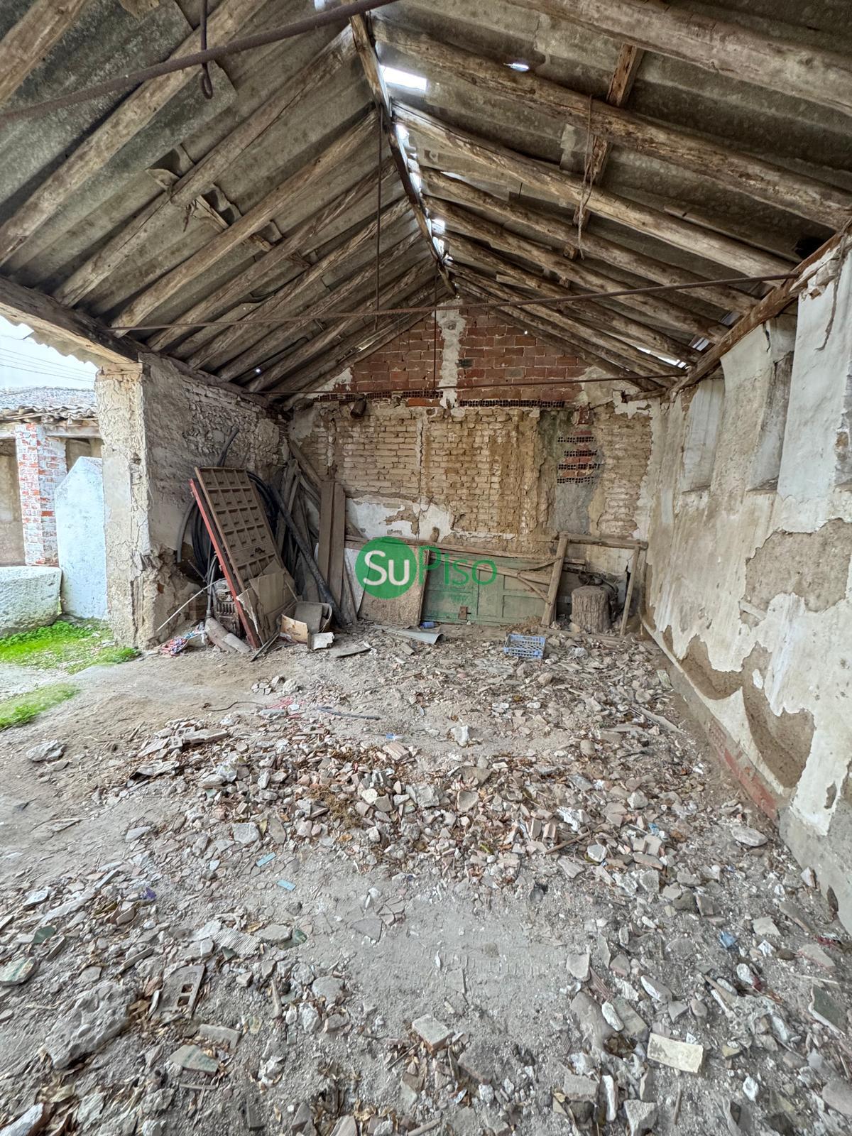 Venta de terreno en Cedillo del Condado