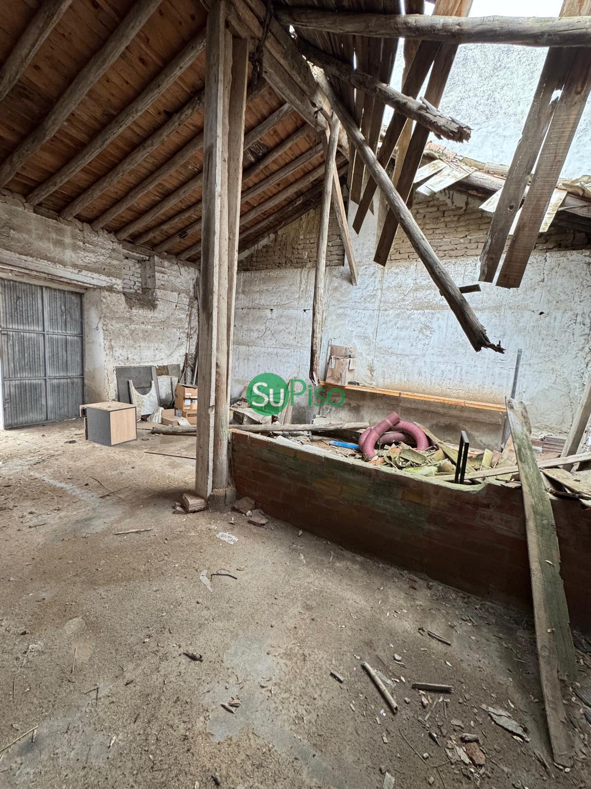 Venta de terreno en Cedillo del Condado