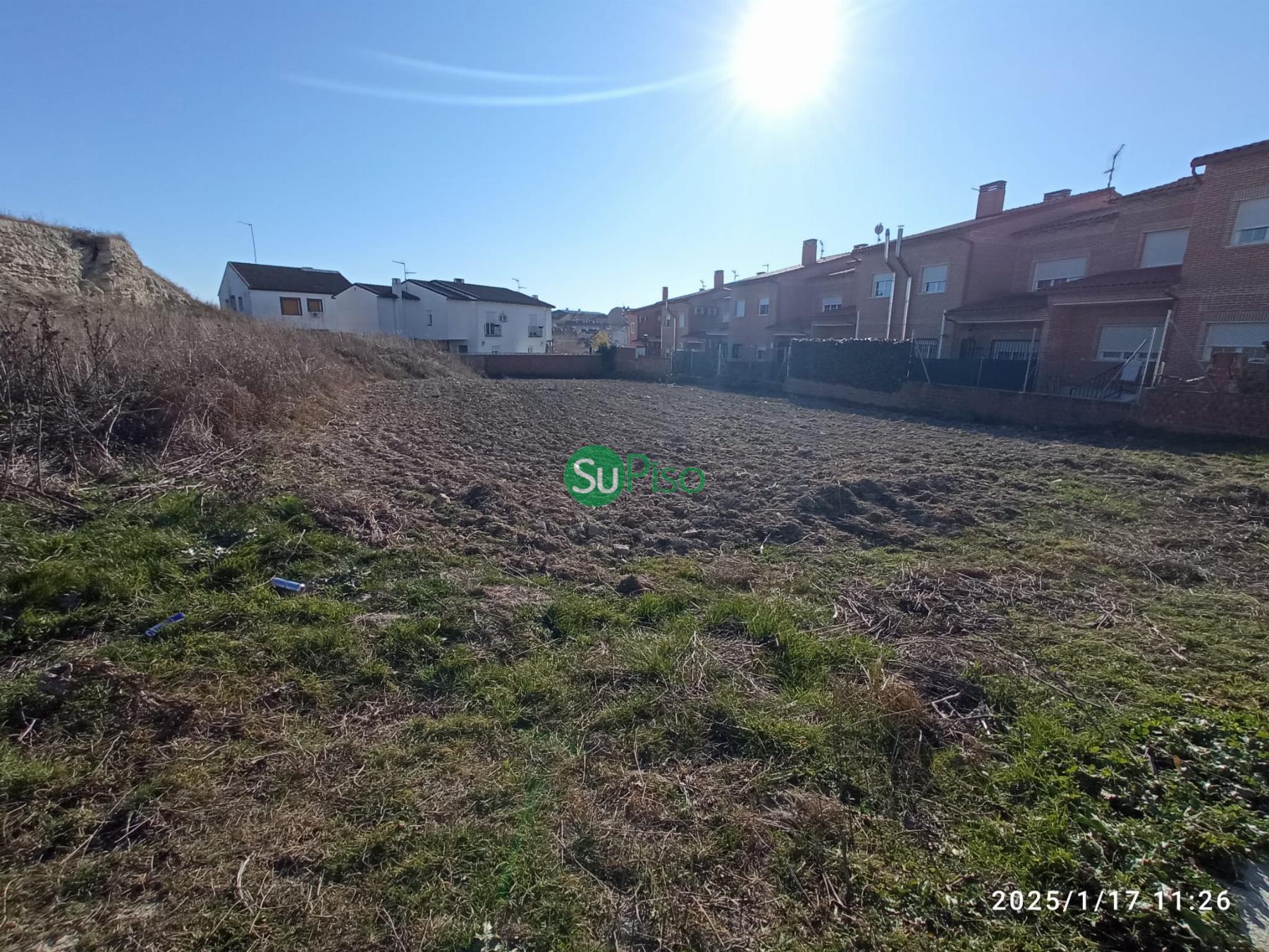 For sale of land in Borox