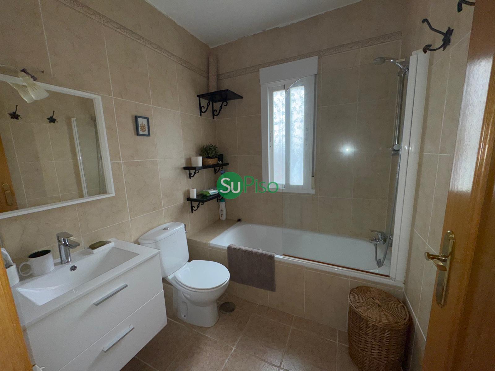 For sale of chalet in Yeles