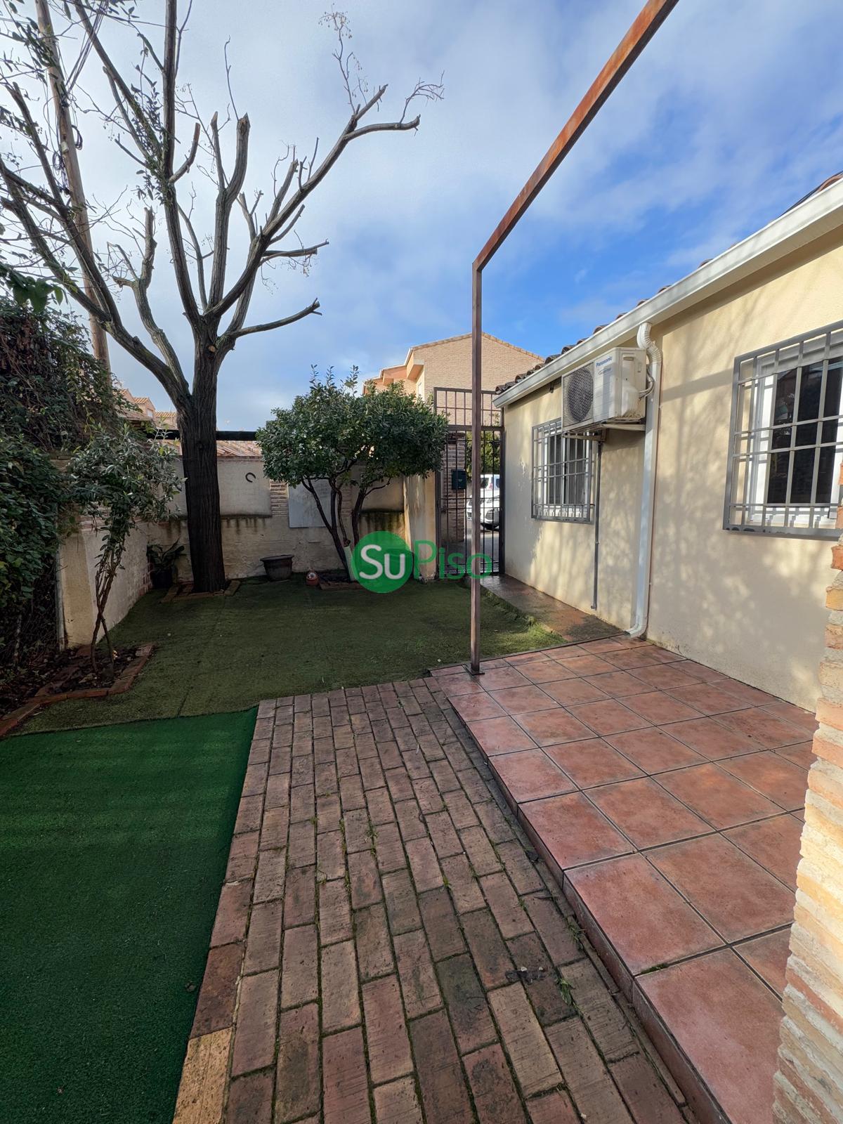 For sale of chalet in Yeles