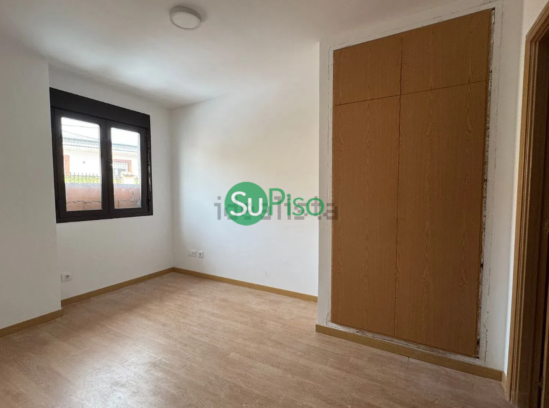 For sale of flat in Camarena