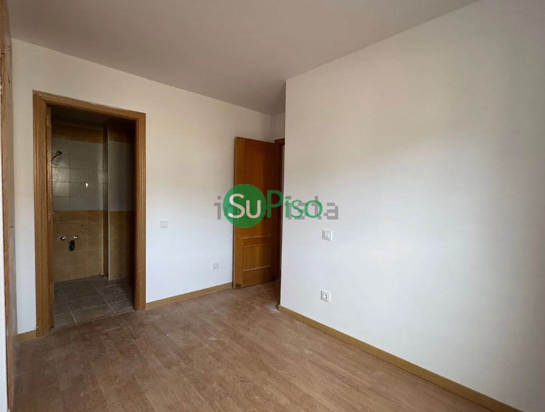 For sale of flat in Camarena
