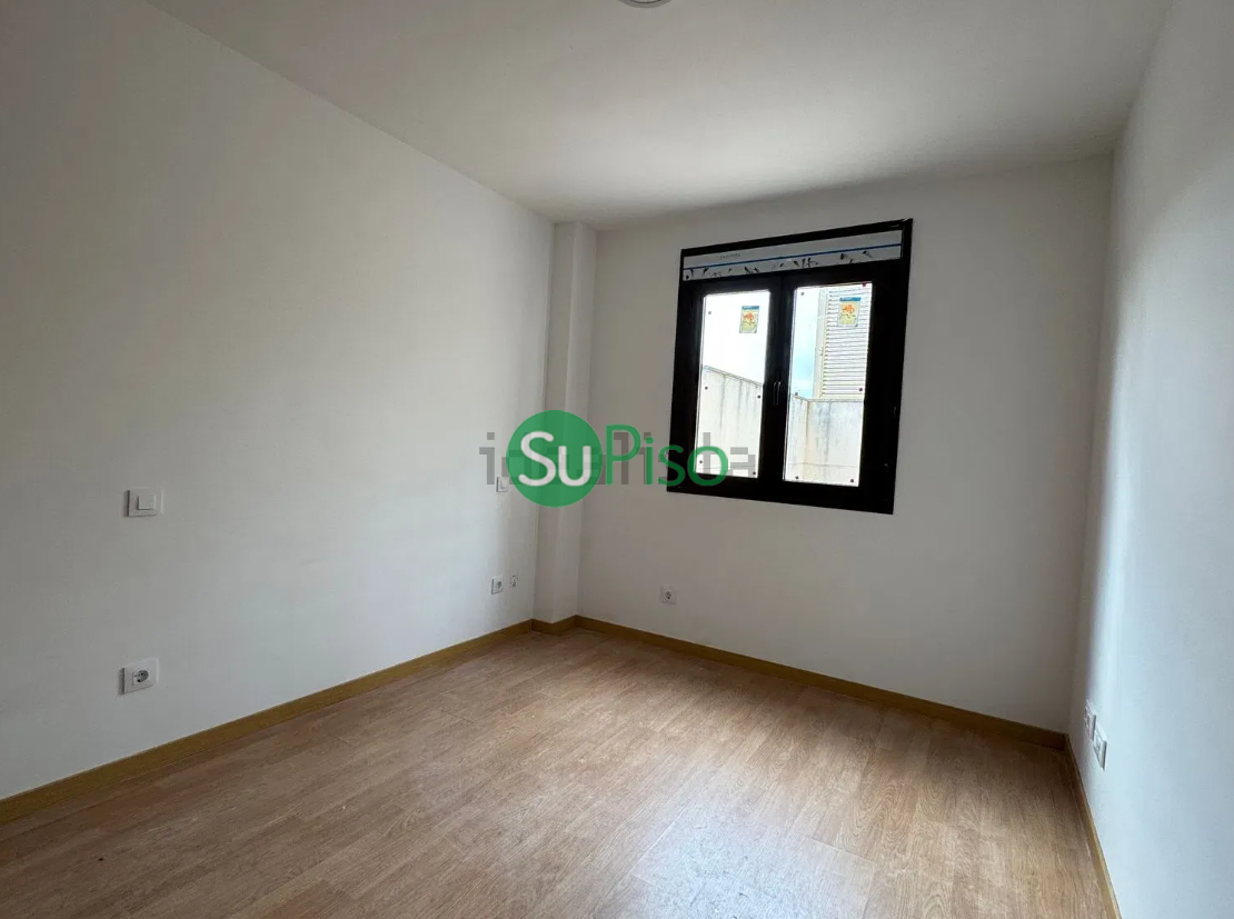 For sale of flat in Camarena