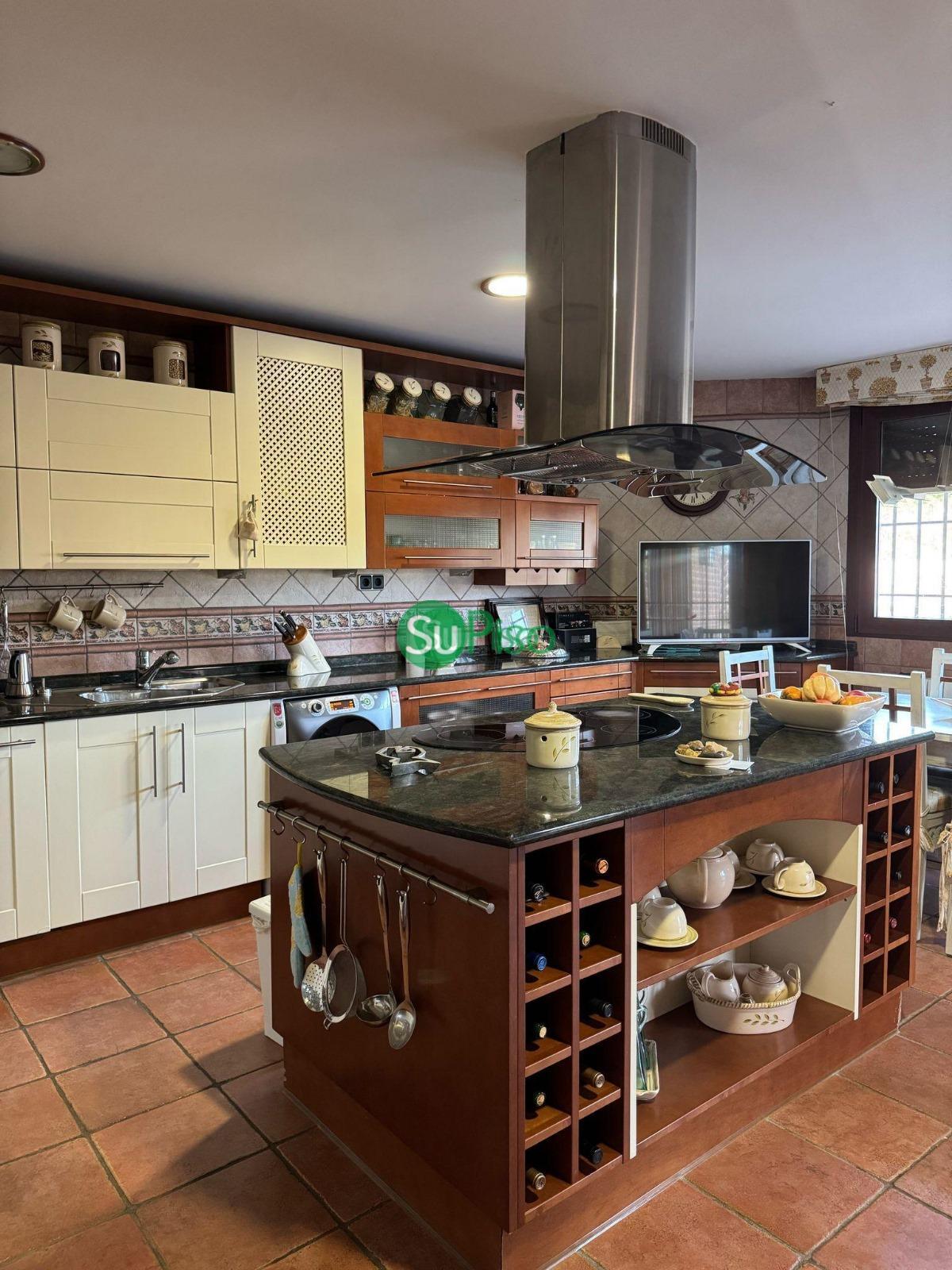 Venta de chalet en Yeles