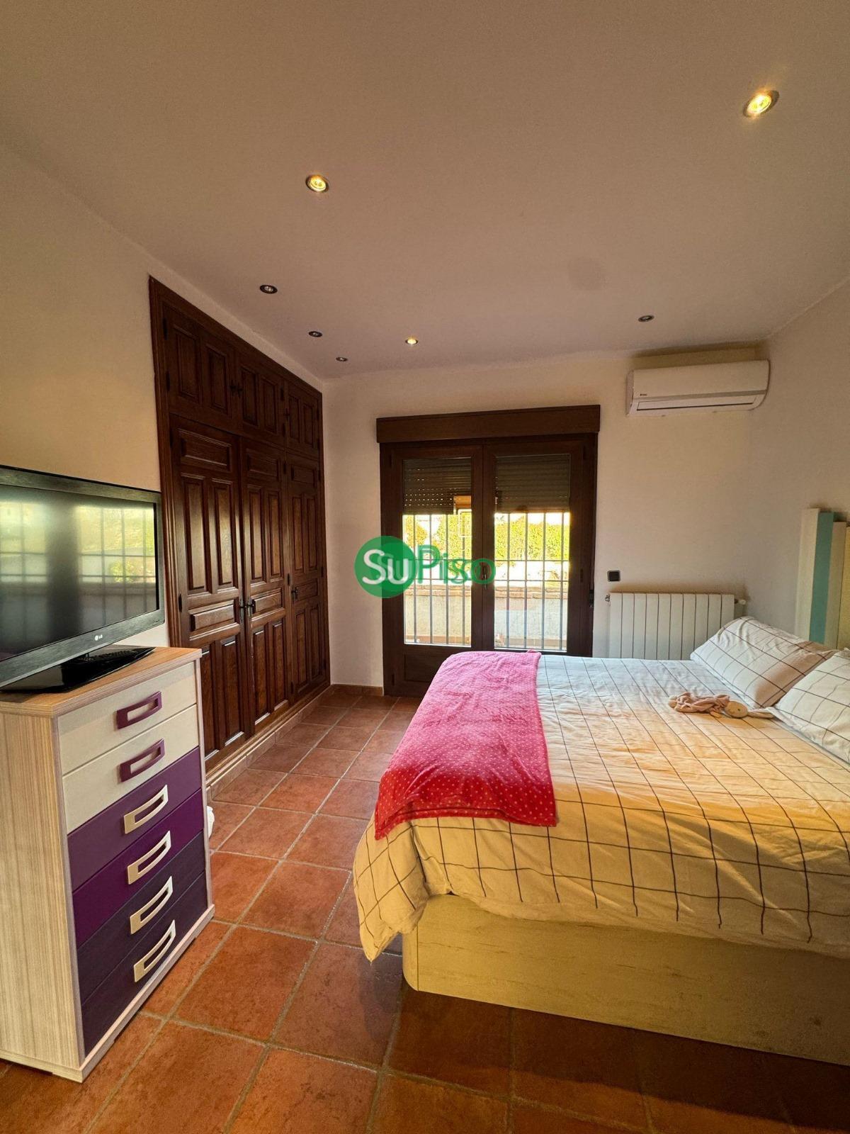Venta de chalet en Yeles
