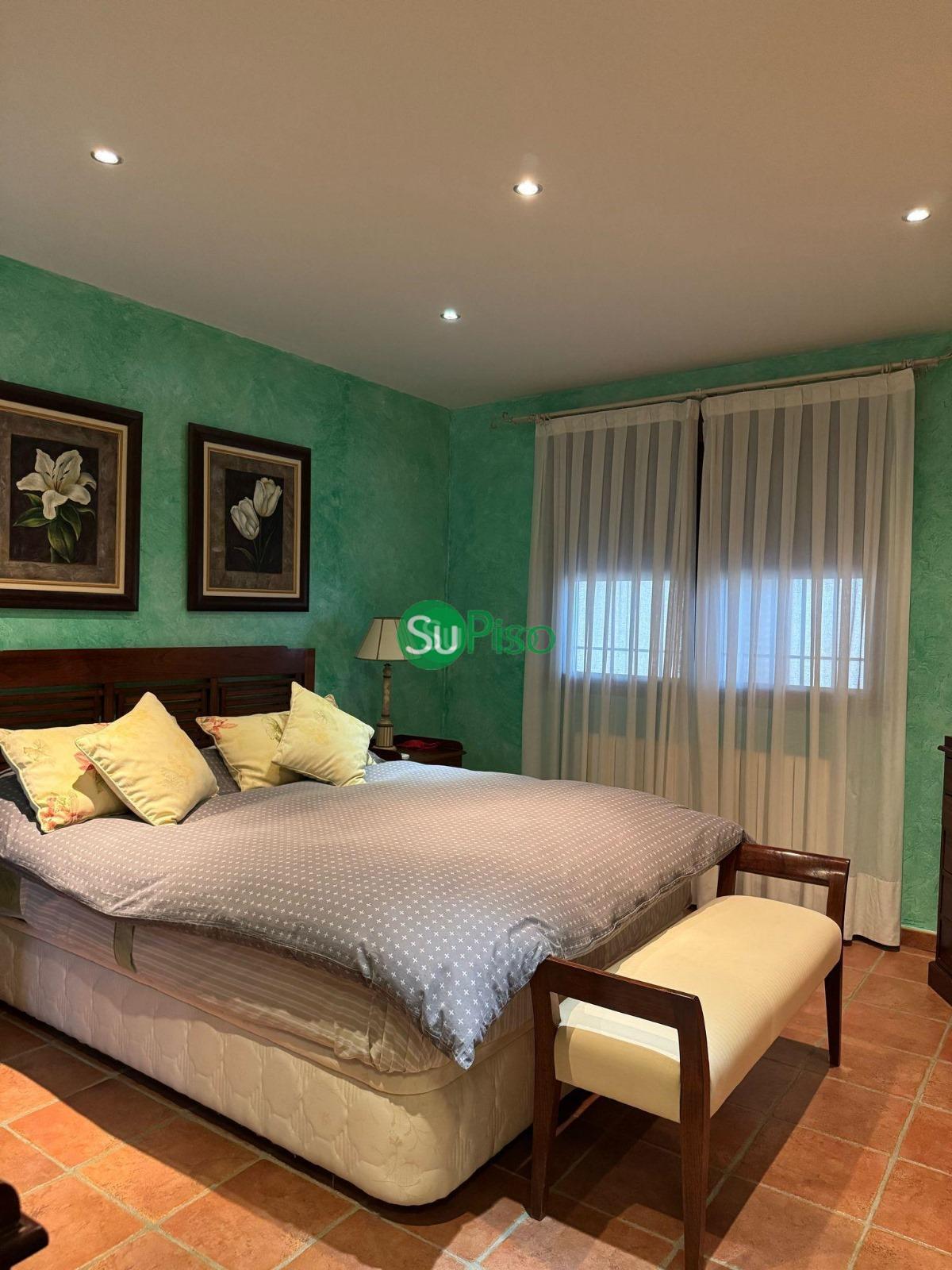 Venta de chalet en Yeles