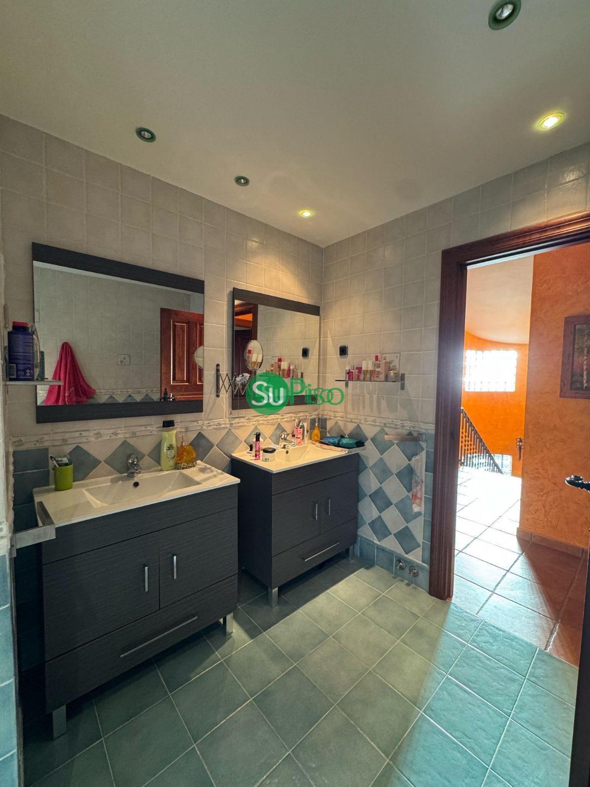 Venta de chalet en Yeles