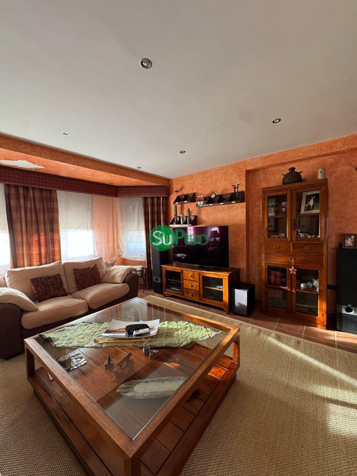 Venta de chalet en Yeles
