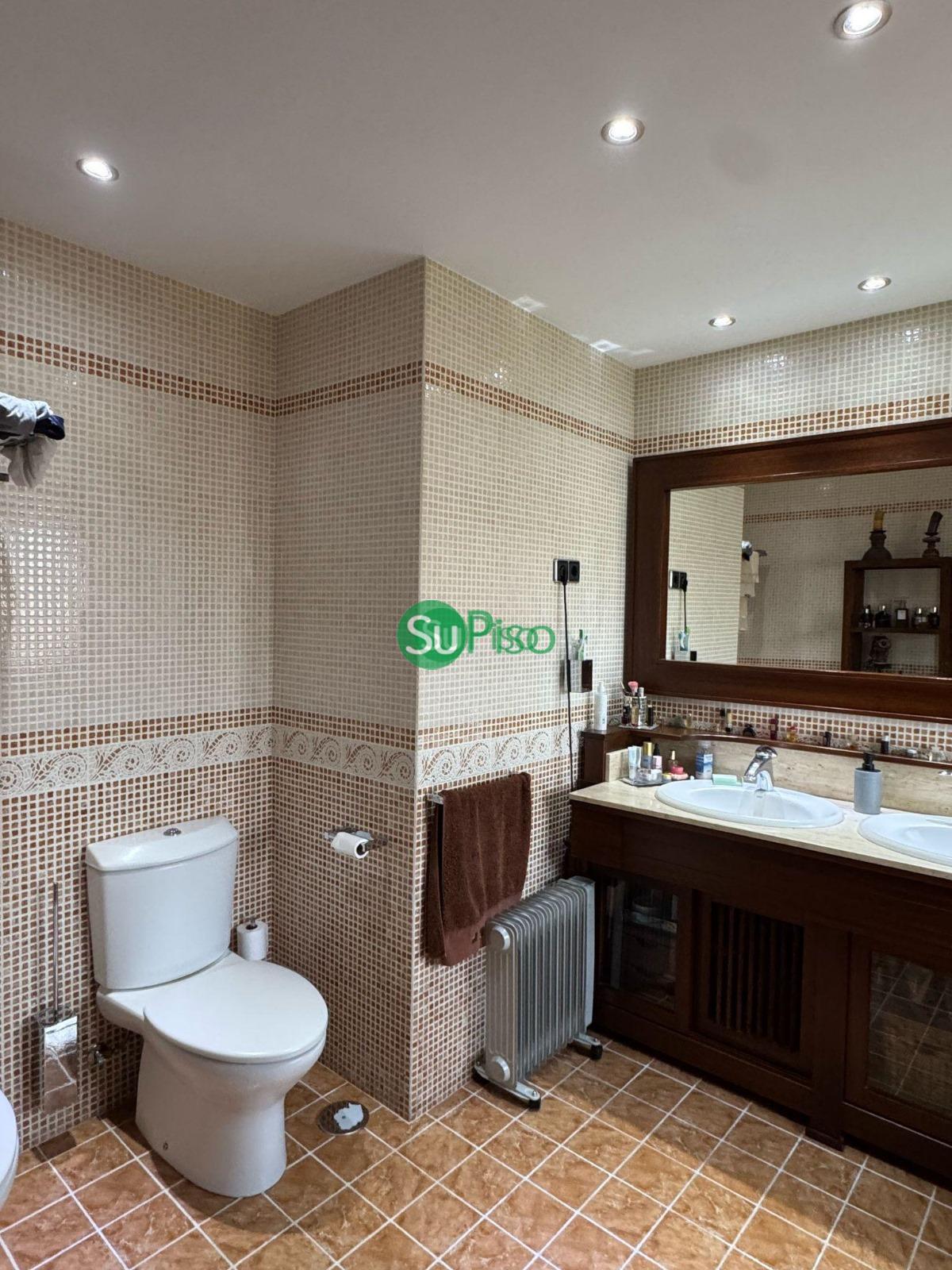Venta de chalet en Yeles