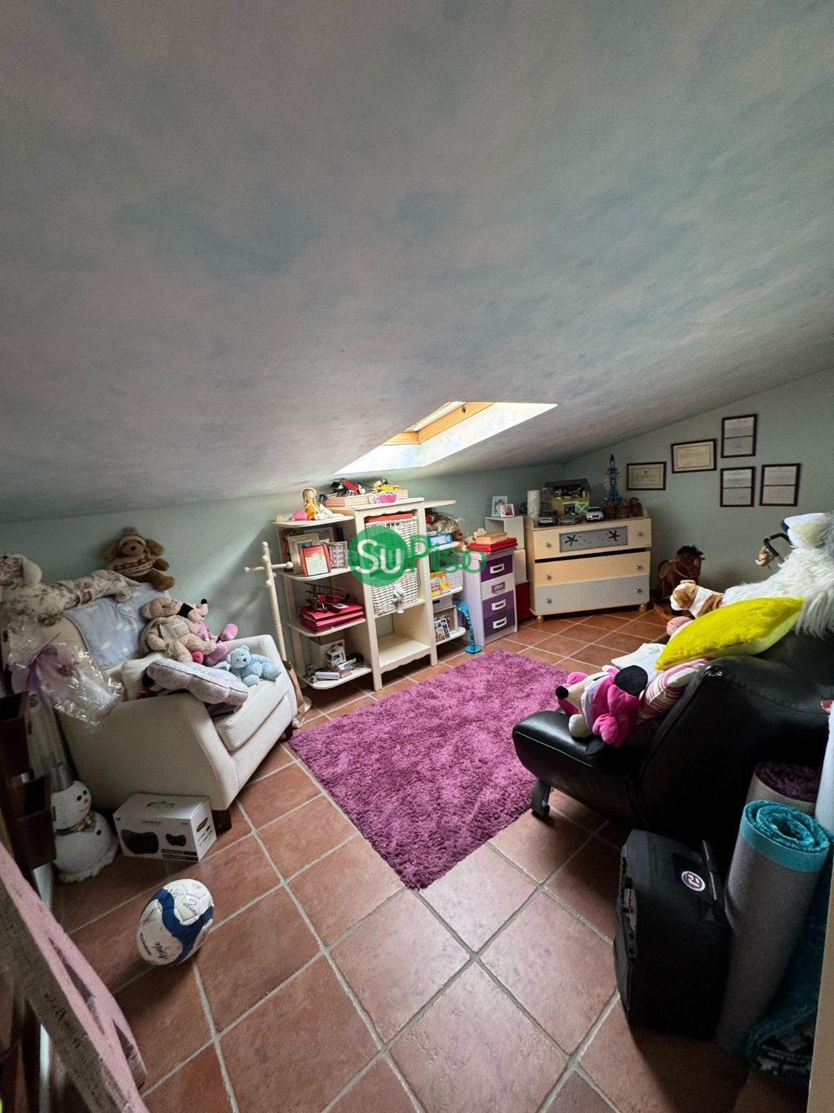 Venta de chalet en Yeles