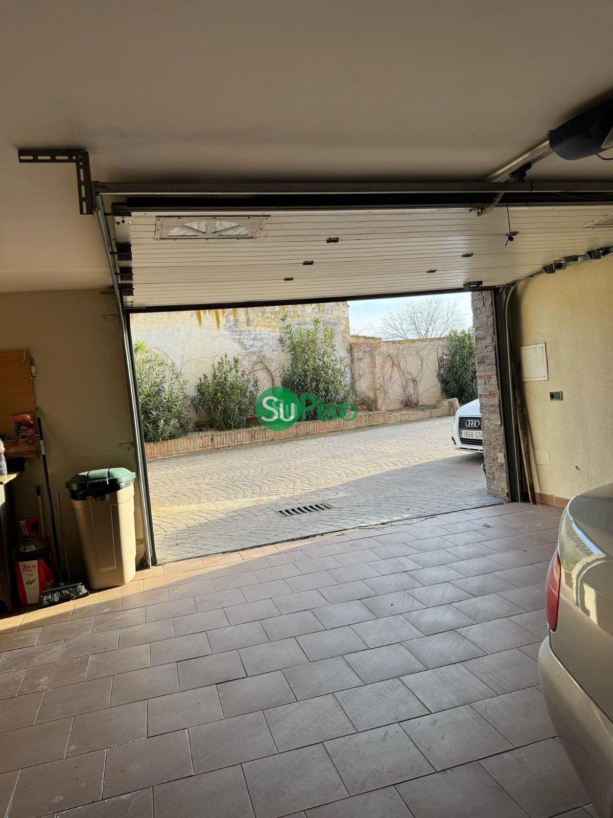 Venta de chalet en Yeles