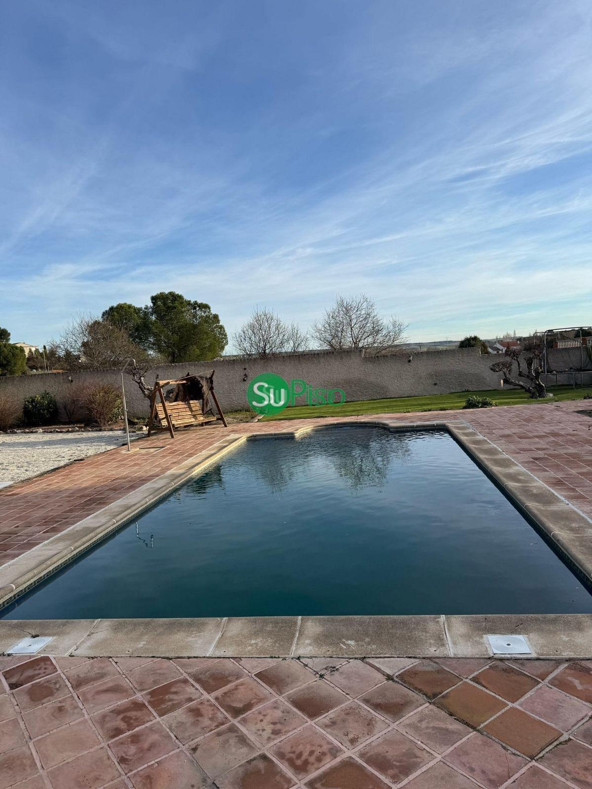 Venta de chalet en Yeles