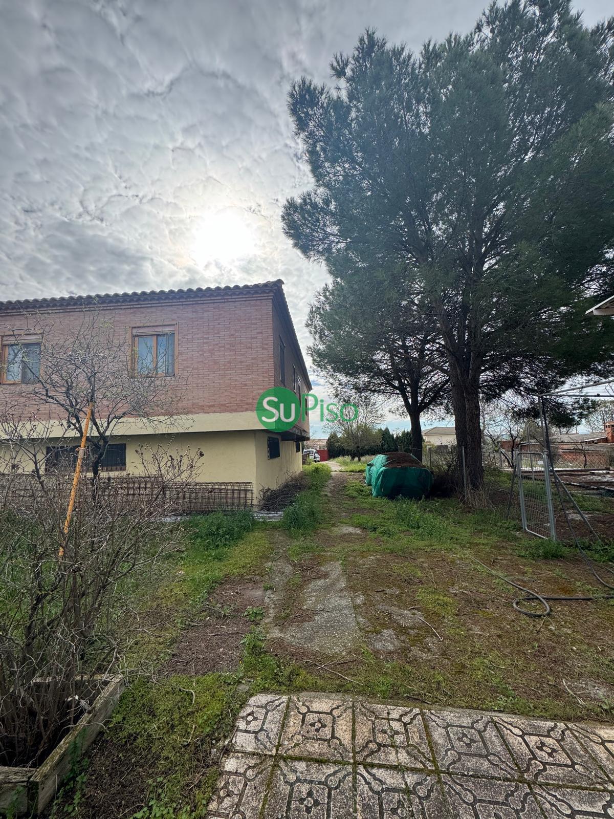For sale of house in Yeles