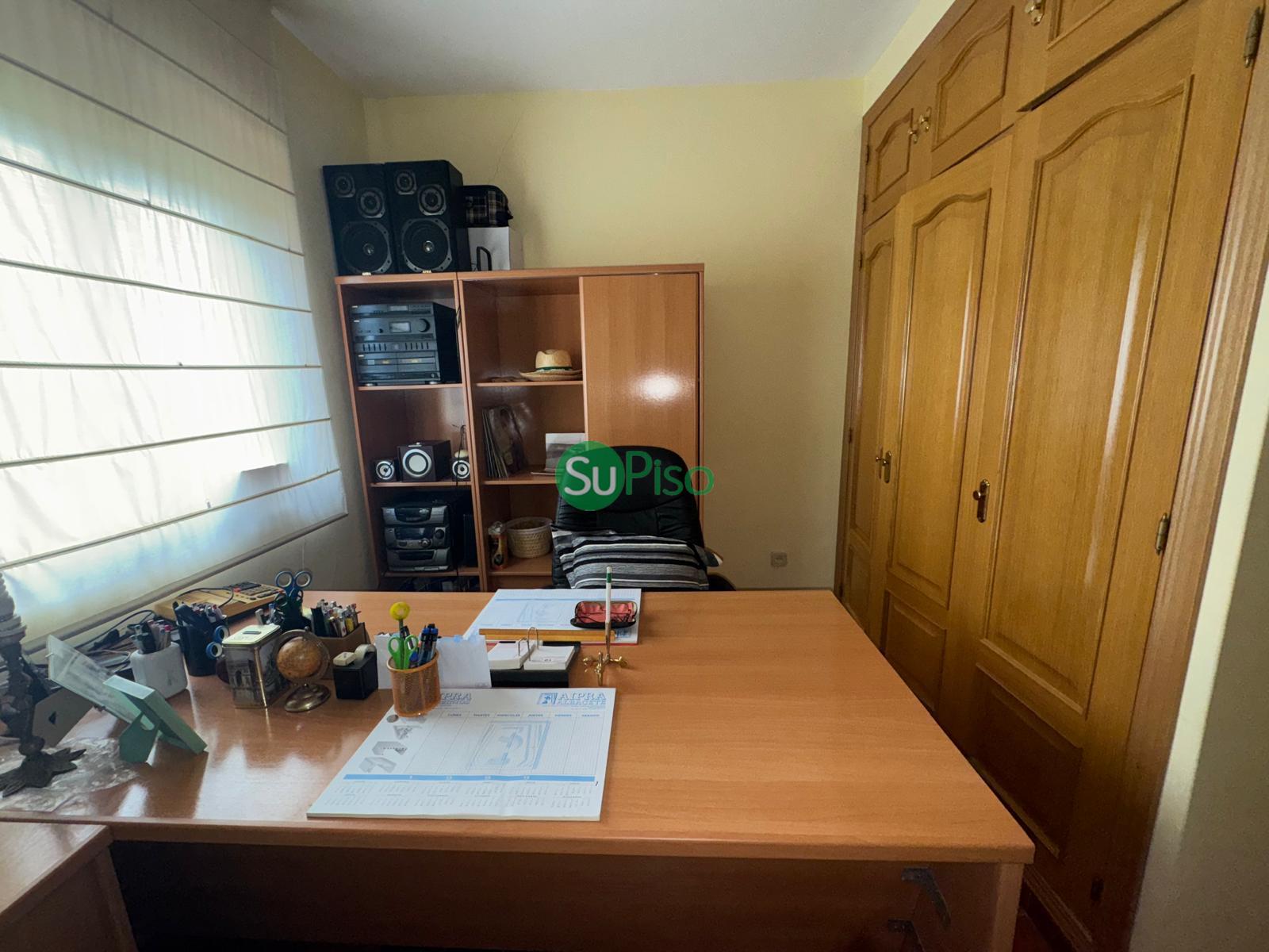 For sale of house in Yeles