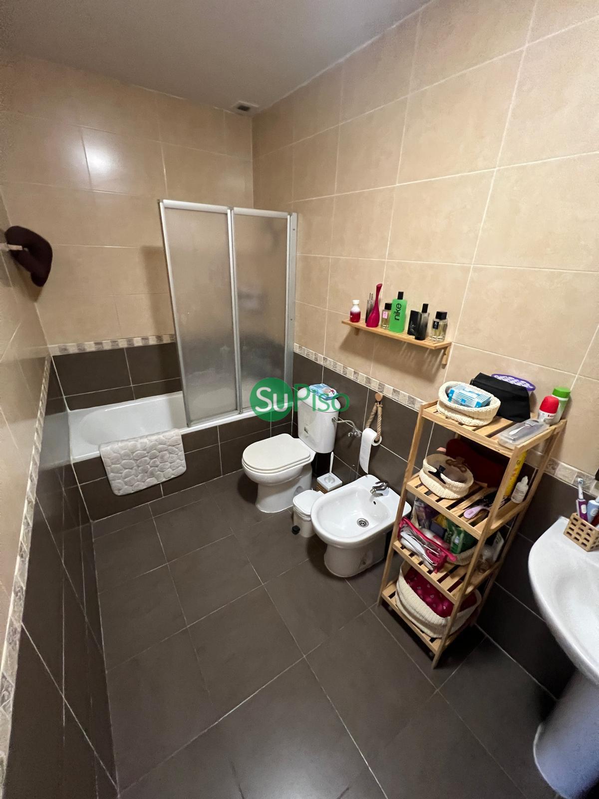For sale of chalet in Yeles