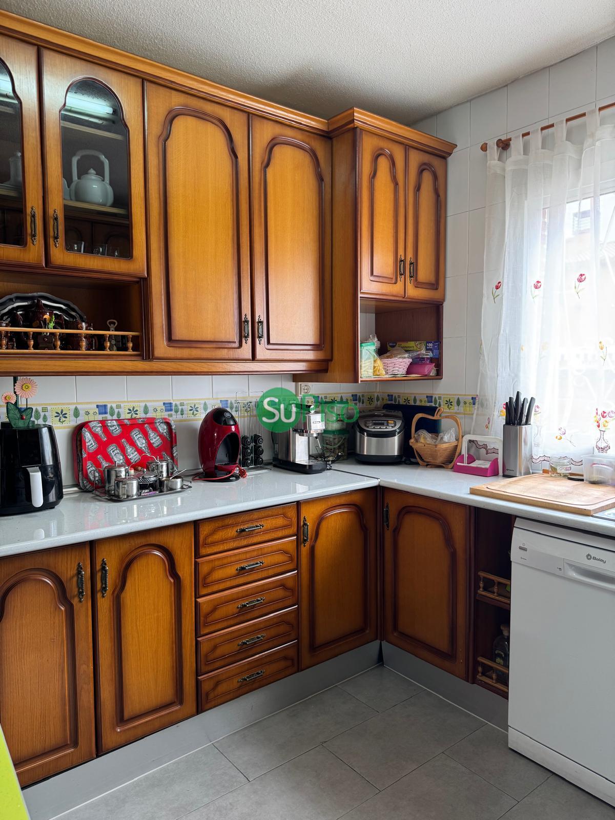 For sale of chalet in Yeles