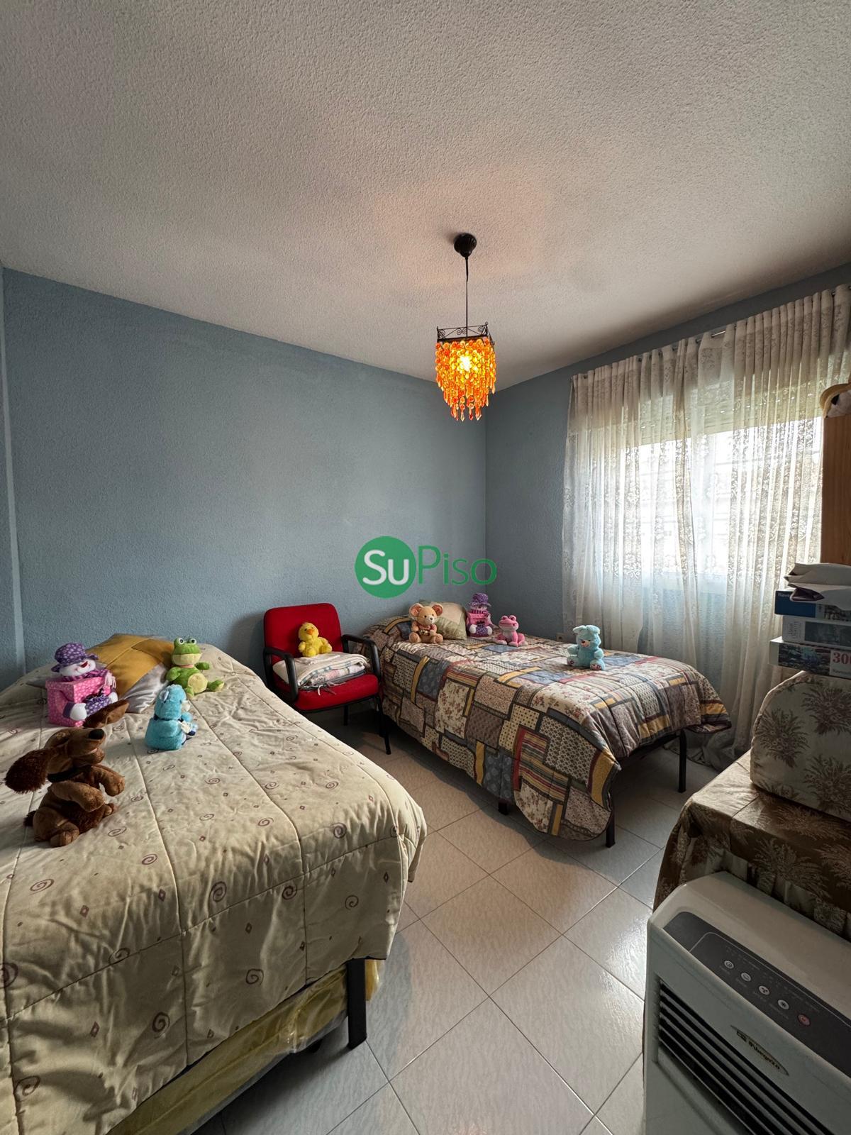 For sale of chalet in Yeles