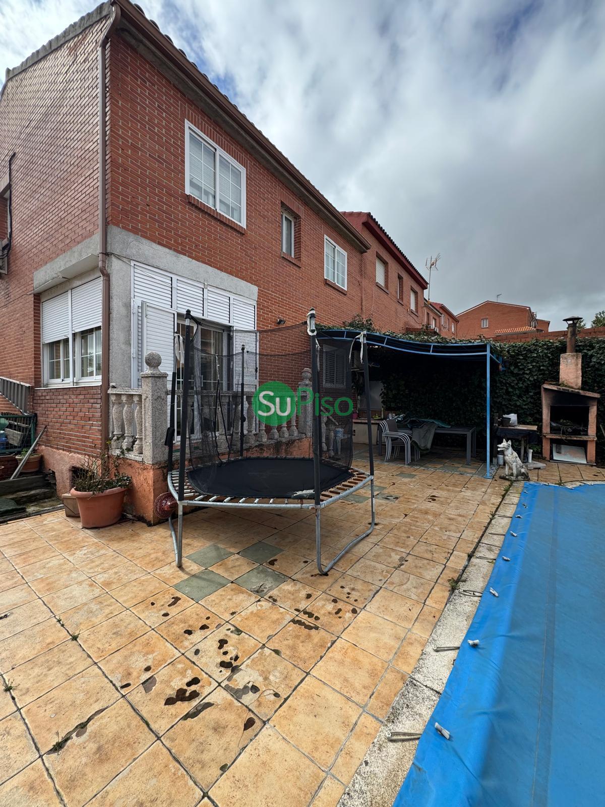 For sale of chalet in Yeles