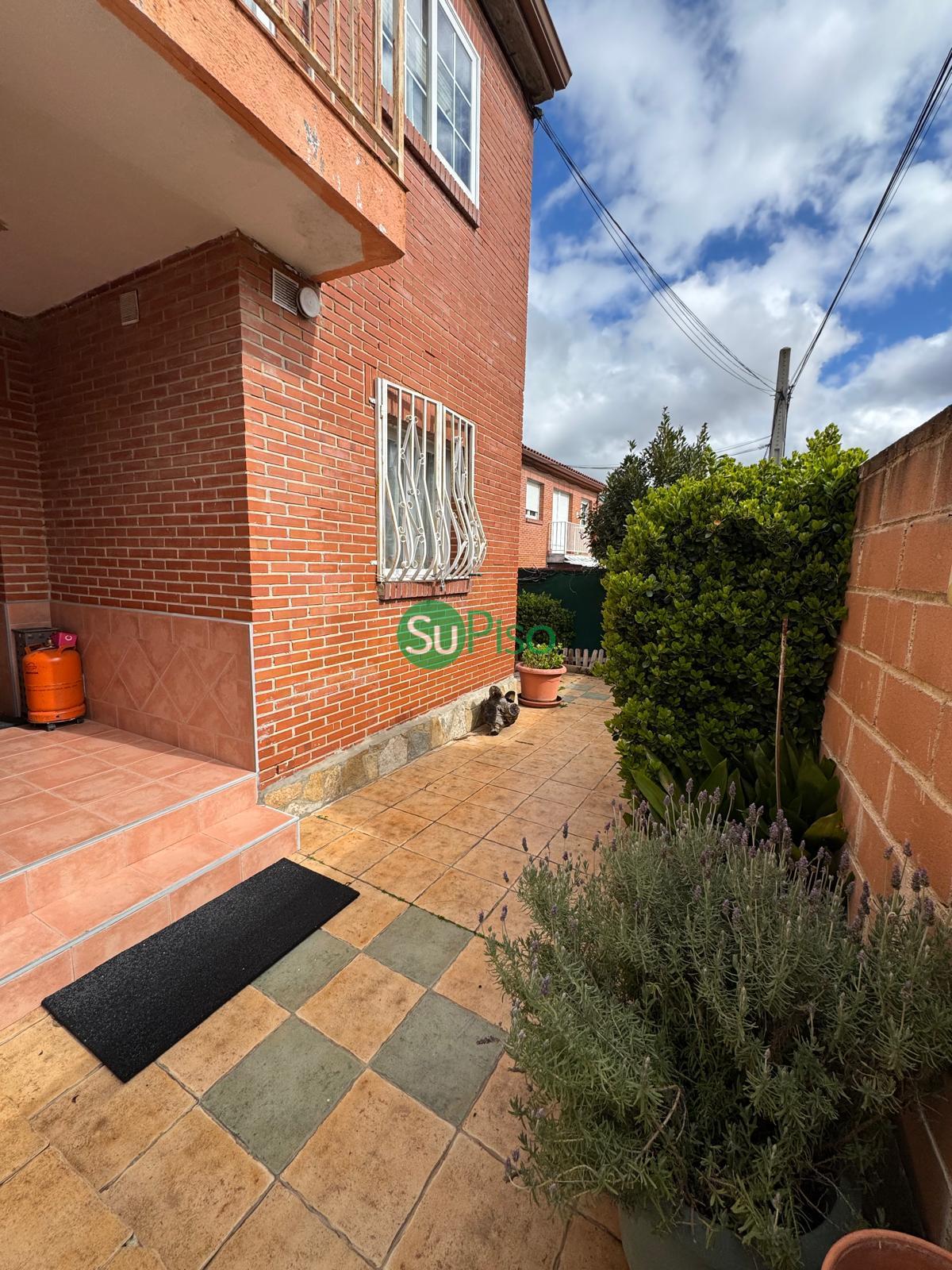 For sale of chalet in Yeles