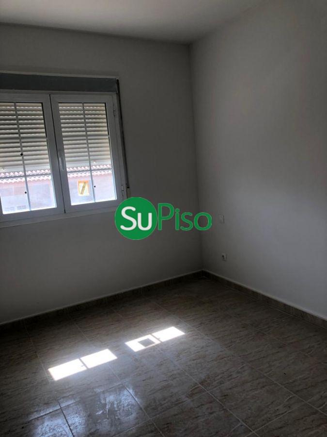 For sale of chalet in Yeles