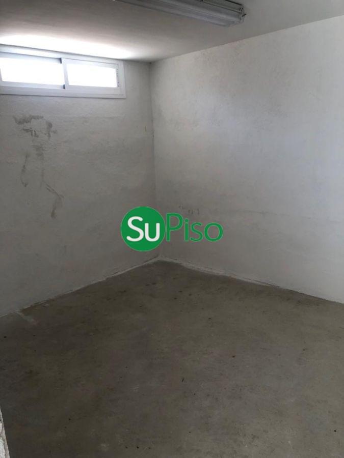 For sale of chalet in Yeles