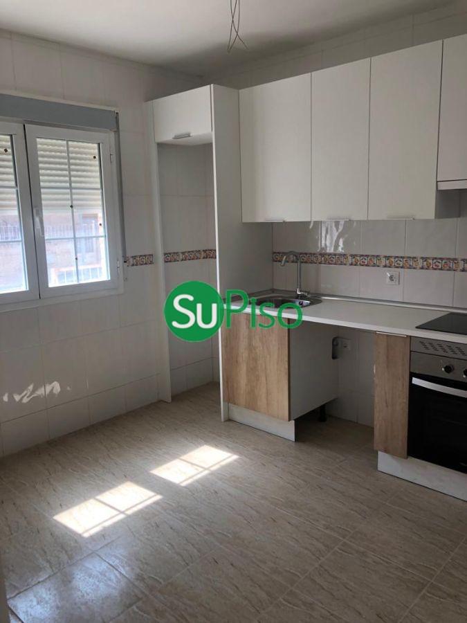 For sale of chalet in Yeles