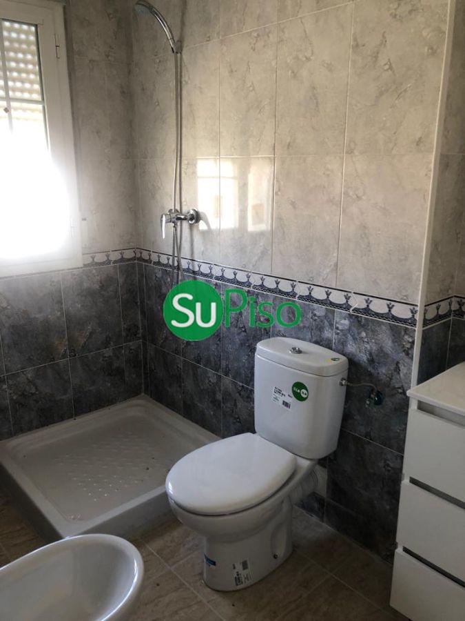 For sale of chalet in Yeles