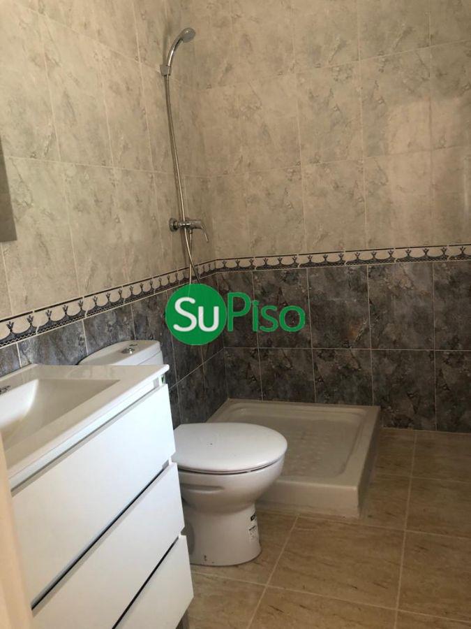 For sale of chalet in Yeles