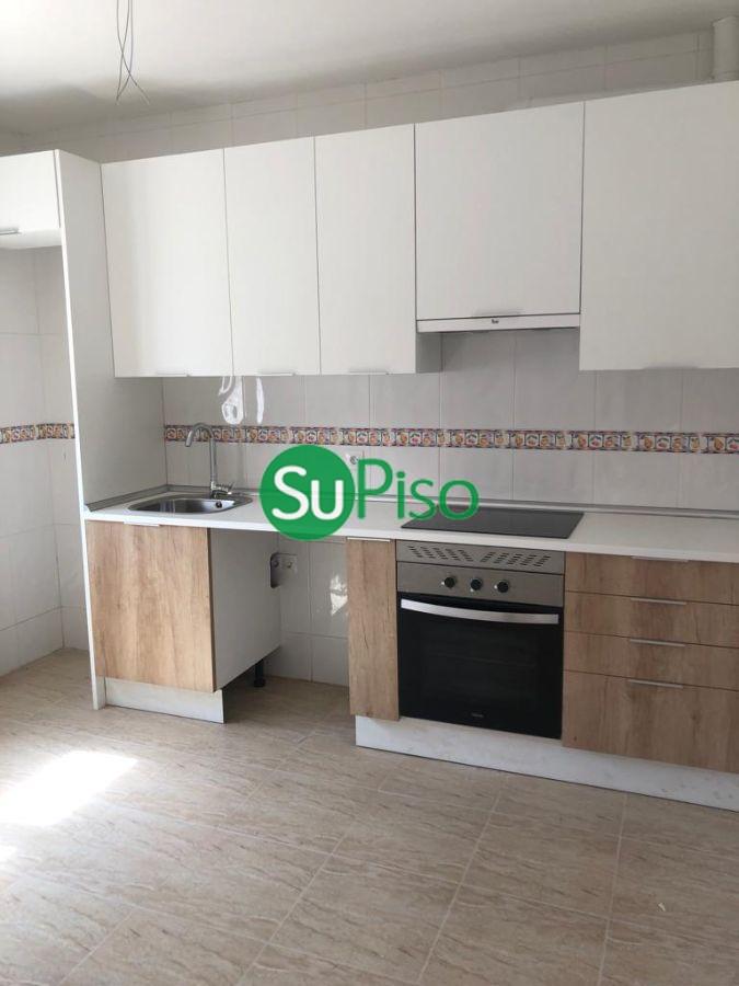 For sale of chalet in Yeles