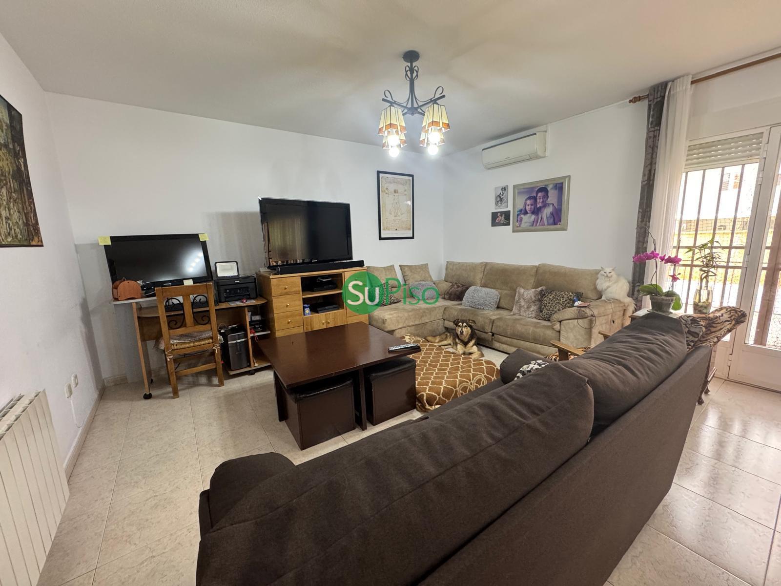 For sale of chalet in Yeles