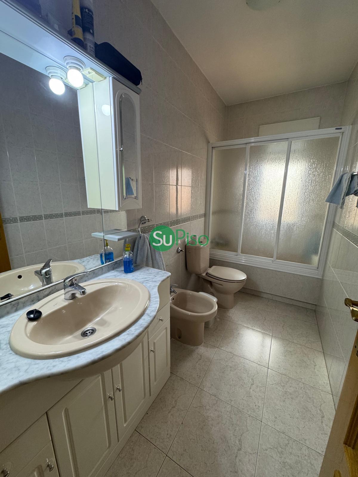 For sale of chalet in Yeles