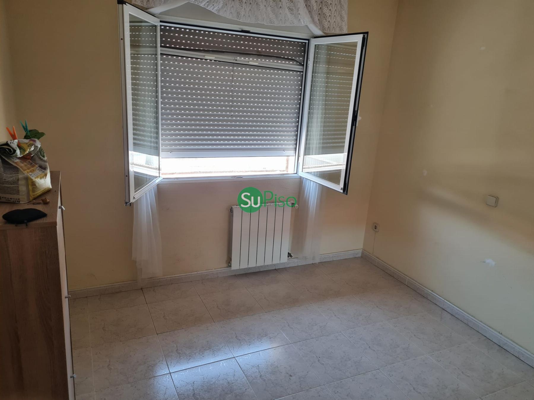 For sale of chalet in Yeles