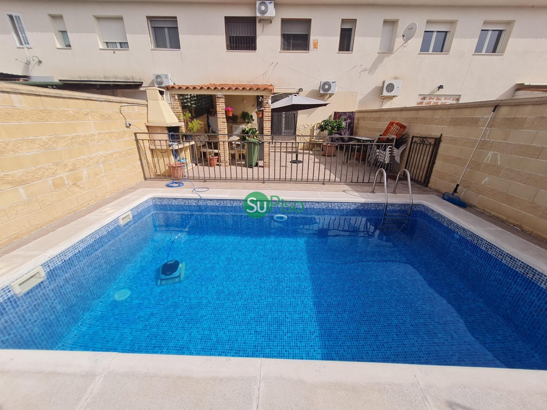 For sale of chalet in Yeles