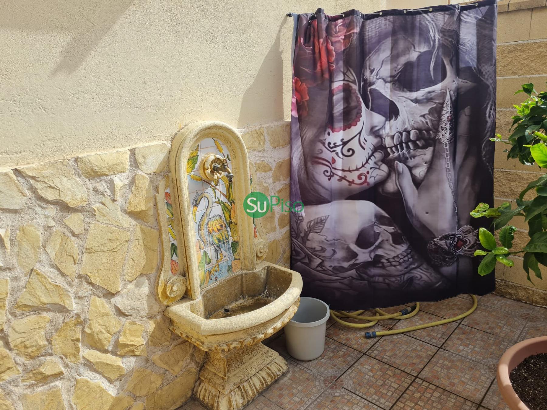 For sale of chalet in Yeles