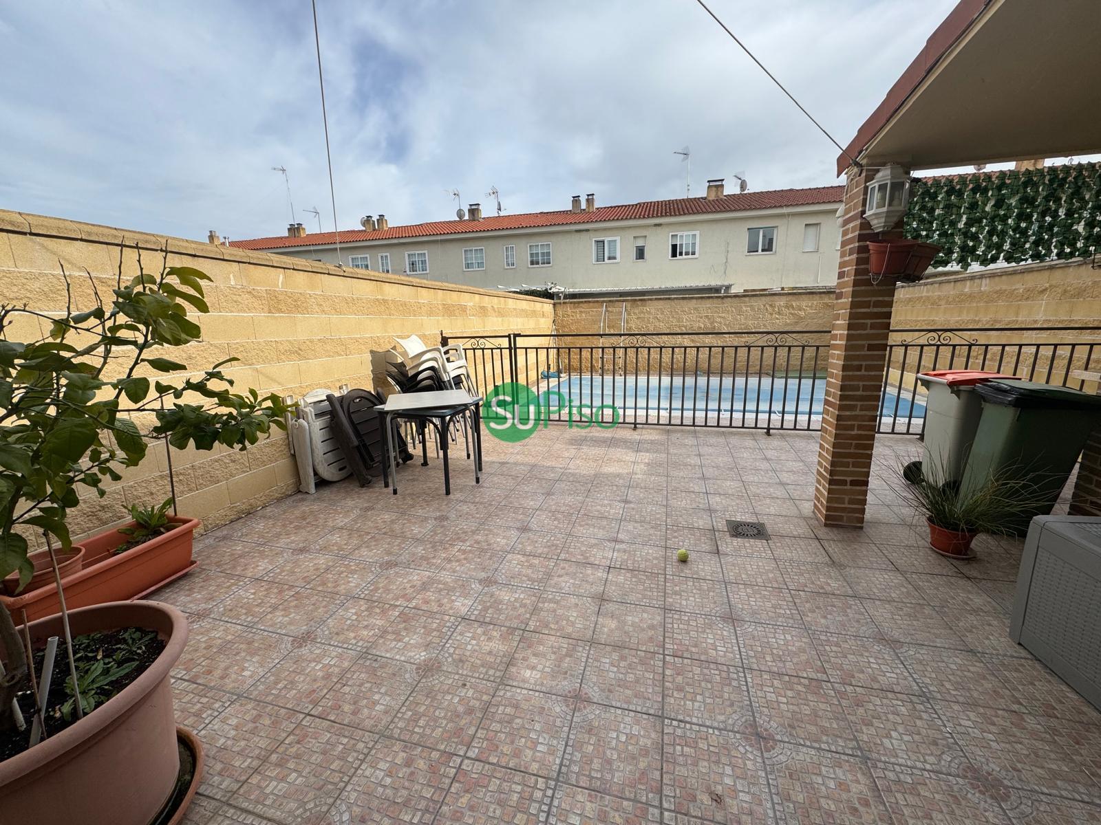 For sale of chalet in Yeles