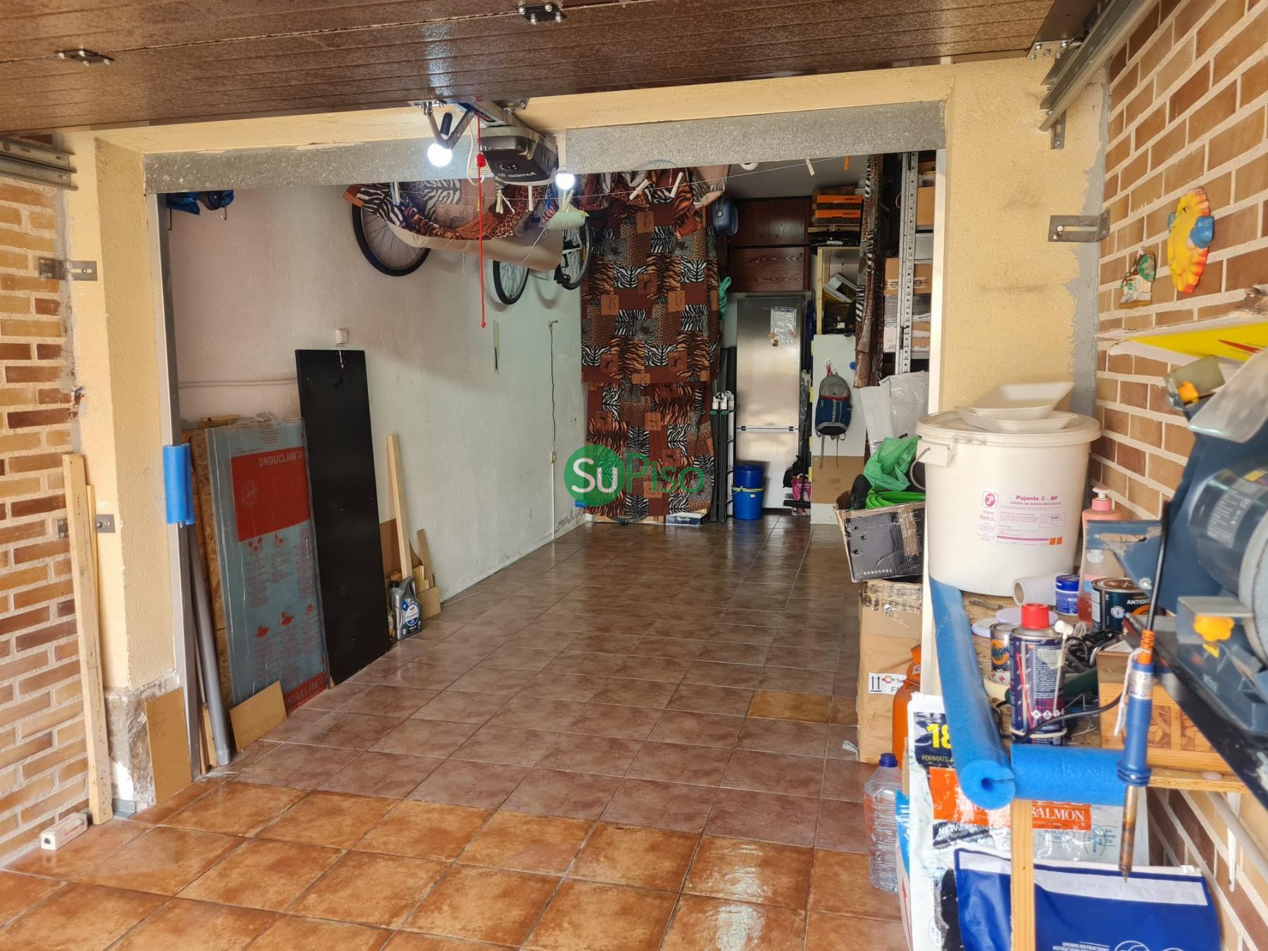 For sale of chalet in Yeles